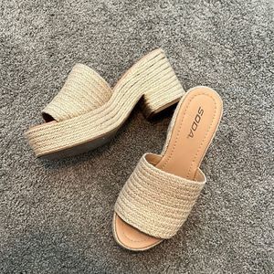 Soda Platform Sandal